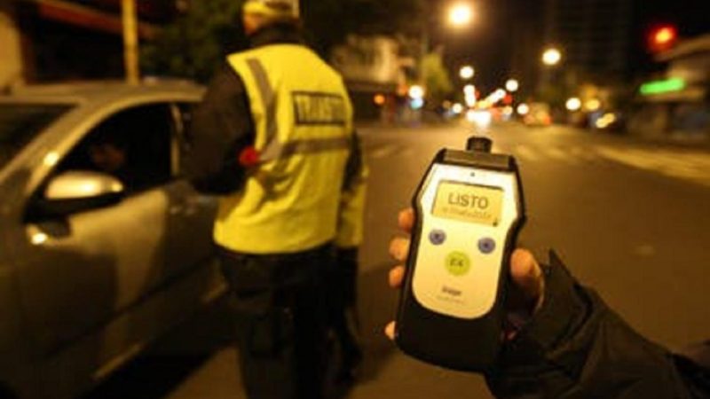 Retuvieron 13 vehículos en el Túnel porque los conductores no pasaron test de alcoholemia