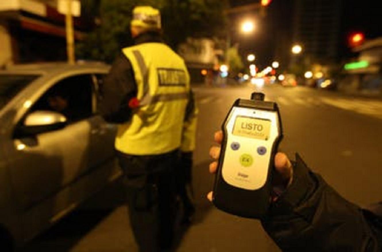 Retuvieron 13 vehículos en el Túnel porque los conductores no pasaron test de alcoholemia