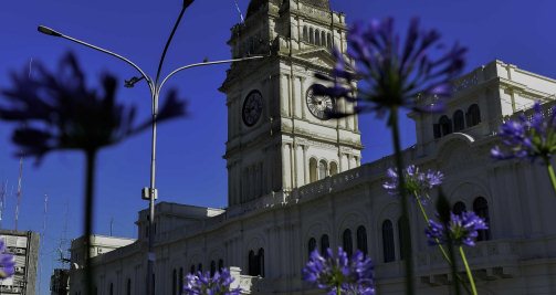 Con aumentos y retroactivos el sábado se iniciará el pago de los haberes a estatales