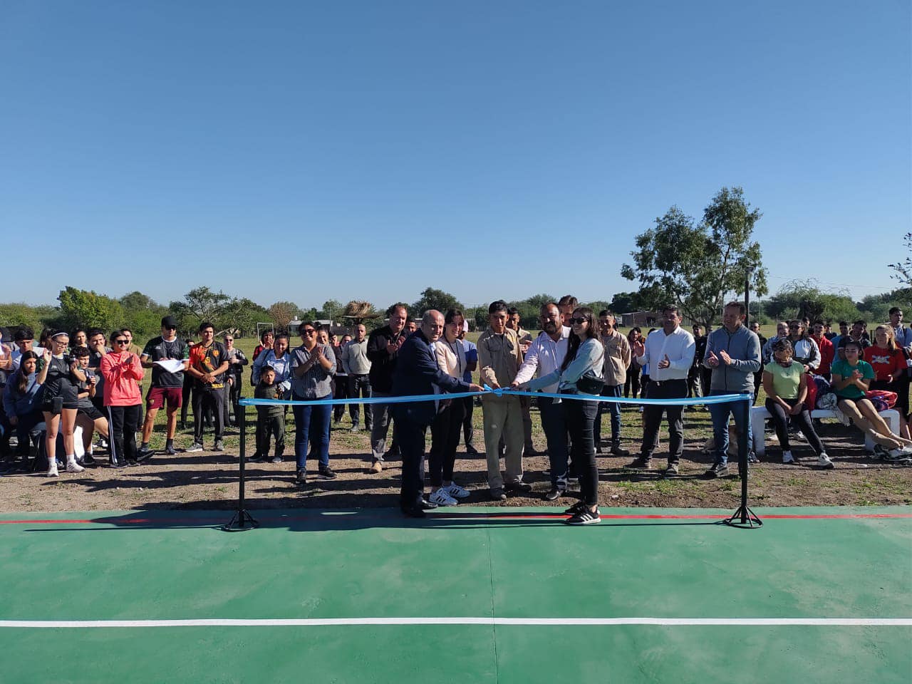 Rossi presidió la pre-inauguración del Playón Multideportivo de Santa Elena