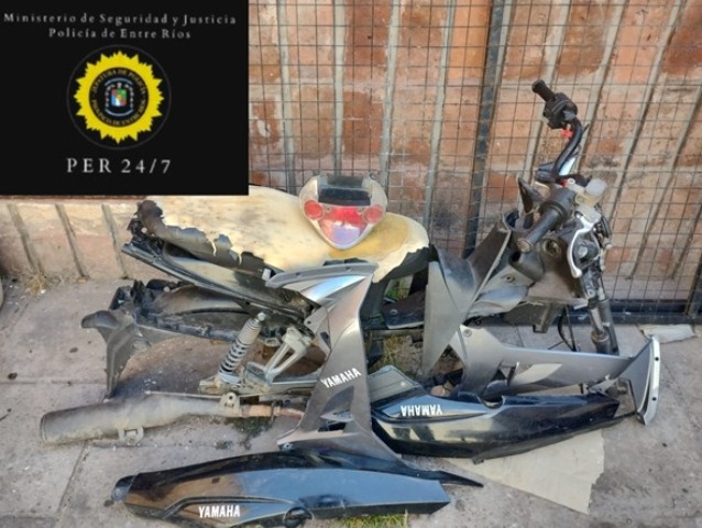 Policía recuperó elementos perteneciente a una moto denunciada como sustraída