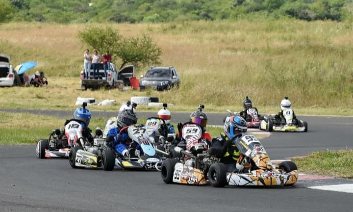 El karting entrerriano brindo un gran espectáculo en La Paz.