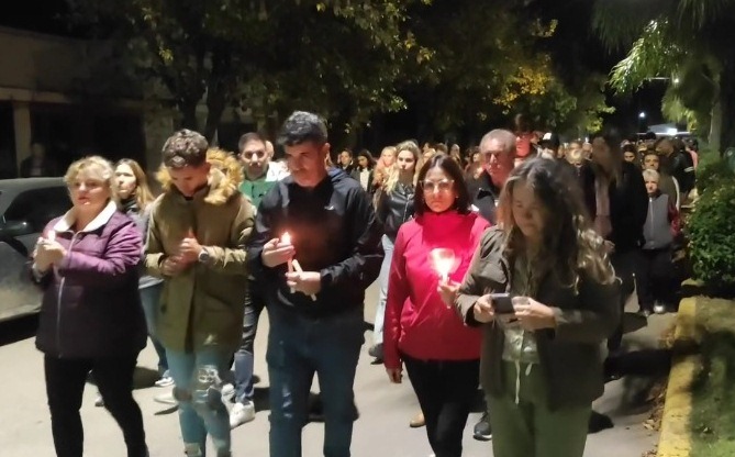 Vecinos de Bovril marcharon exigiendo justicia por el asesinato del ex juez Roberto Cura