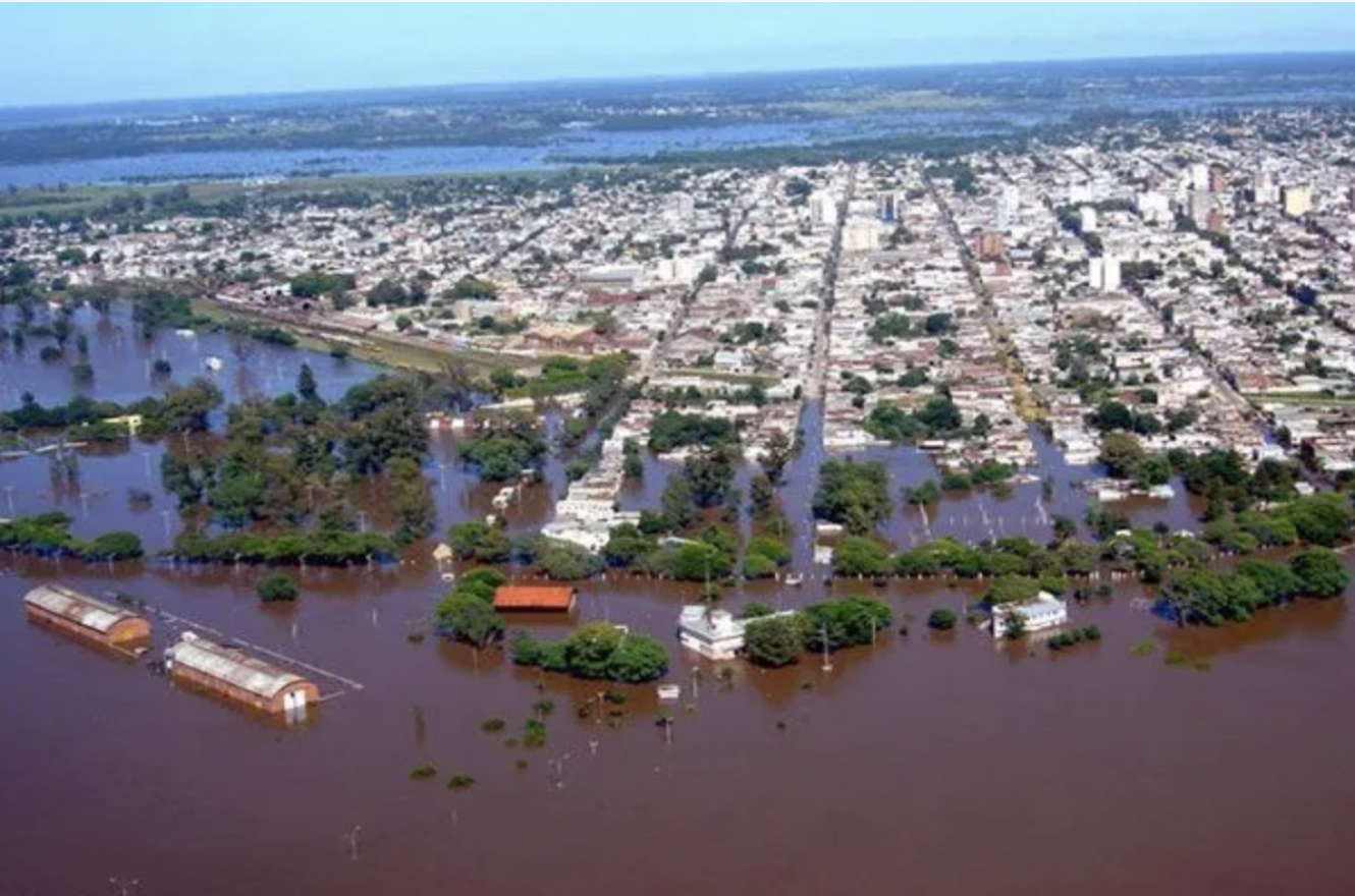 Concordia bajo agua: ya hay más de 500 evacuados y el río sigue creciendo