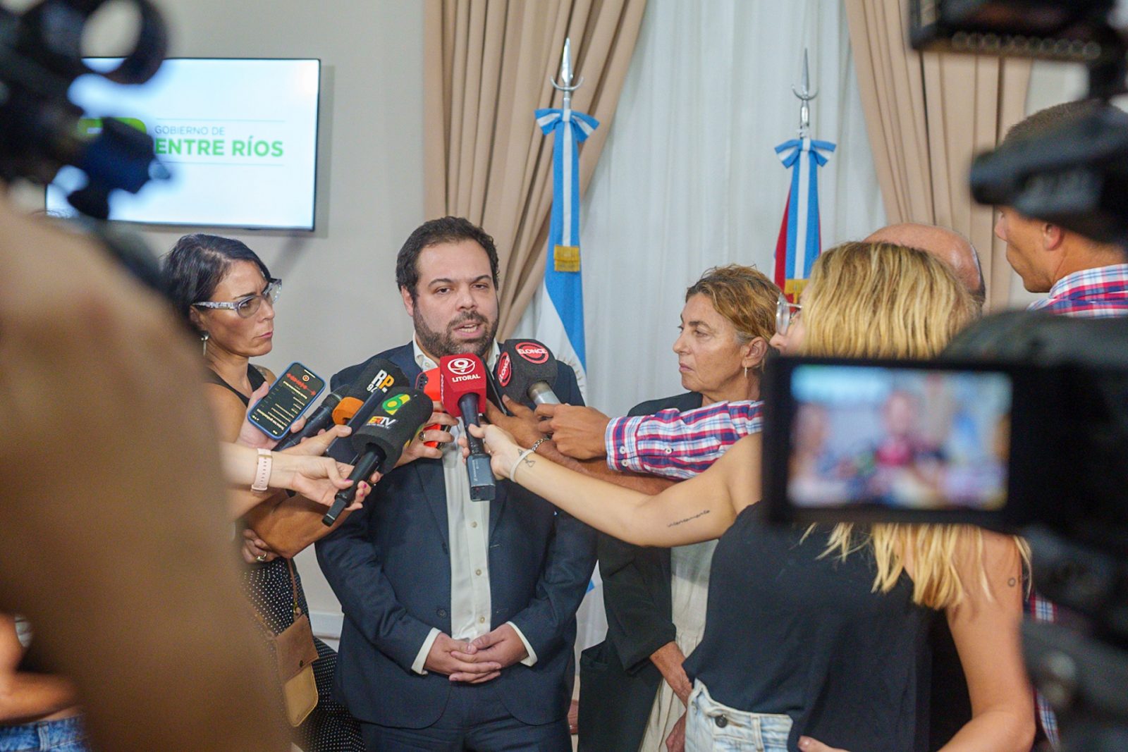 El gobierno descontará el día no trabajado