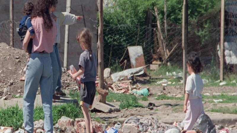 La mitad de los argentinos se encuentra en la línea de la pobreza
