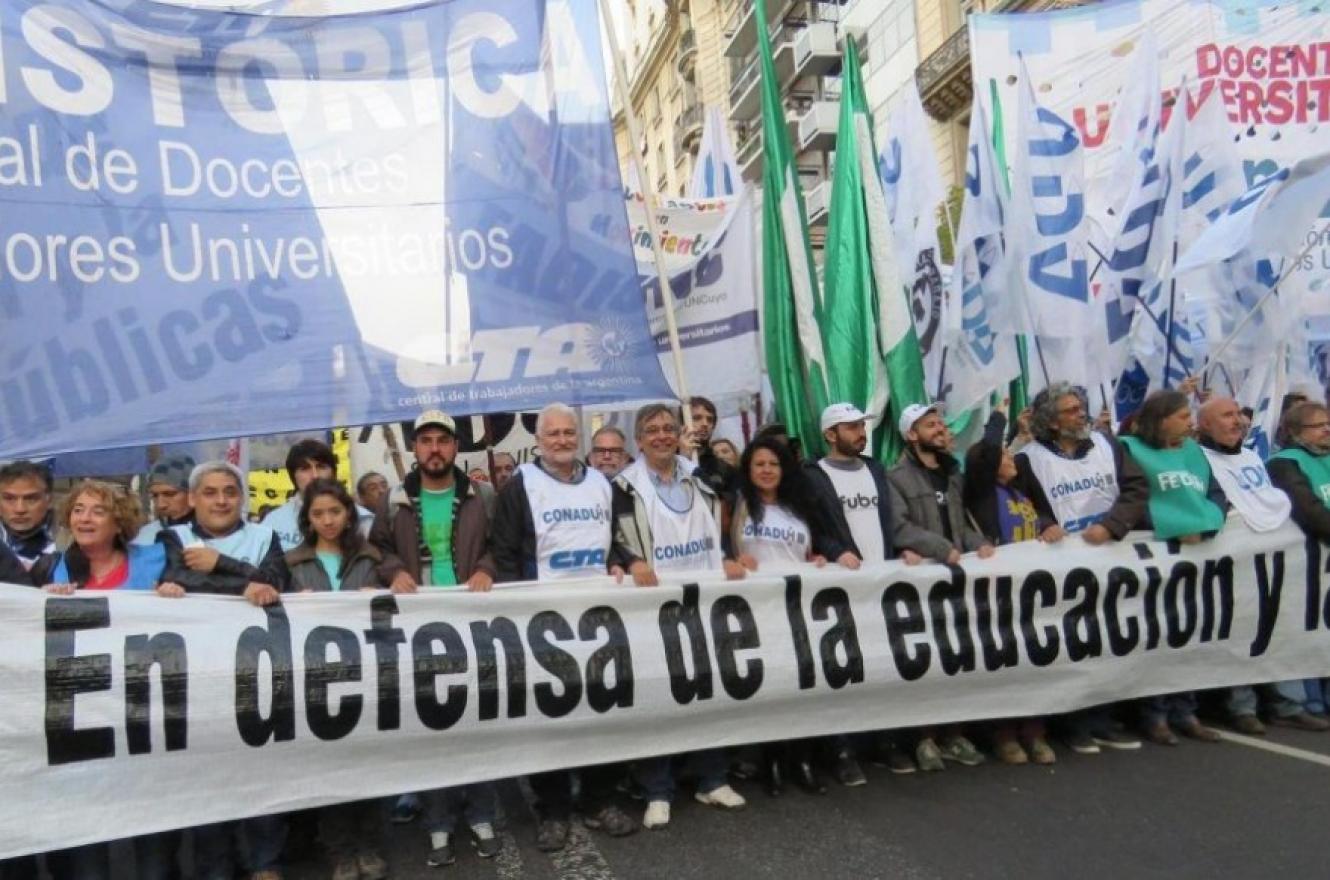 Los docentes universitarios anunciaron tres días de paro y una marcha nacional