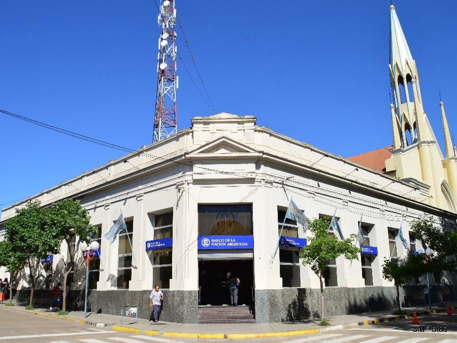Clientes de Banco Nacion informaron incovenientes para realizar operaciones por cajero y atención presencial.
