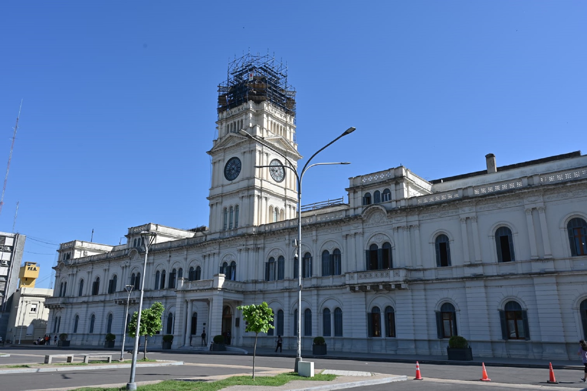 El gobierno estableció las nuevas condiciones para contratos temporales en el Estado