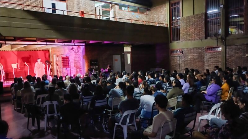 Santa Elena: Teatro Independiente de Entre Ríos  presentó la obra “¡Afuera!