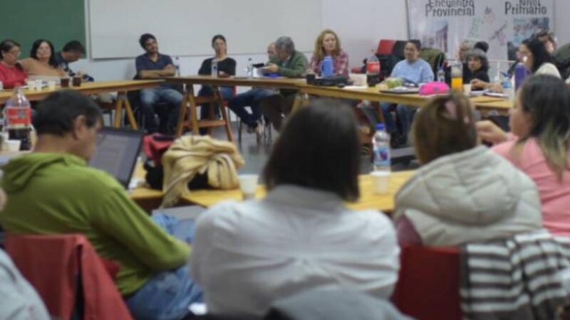 Agmer convocó a un acampe en defensa del Iosper y en rechazo a Oser