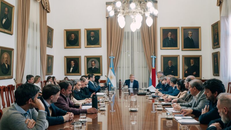 Frigerio presidió una nueva reunión de gabinete centrada en obras y eficiencia del Estado