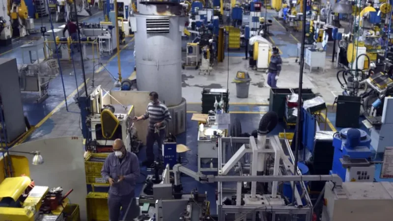 La Unión Industrial volvió a reclamar medidas para bajar los costos y fomentar la producción