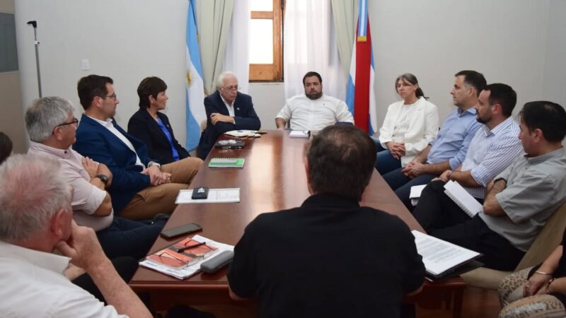 “No hay antecedentes de un gobierno como el actual que se haya puesto al hombro el desarrollo eléctrico como una cuestión de estado”, aseveró Valdéz.