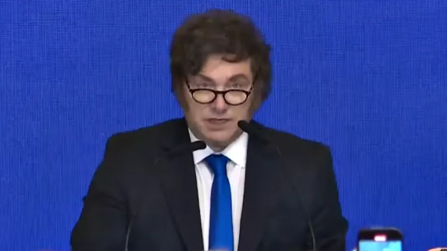 Trabajan en la convocatoria a sesiones extraordinarias con la expectativa de avanzar con la reforma laboral