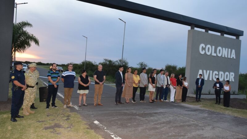 Colonia Avigdor: Quedó inaugurado el nuevo arco de acceso, un nuevo símbolo para la comunidad