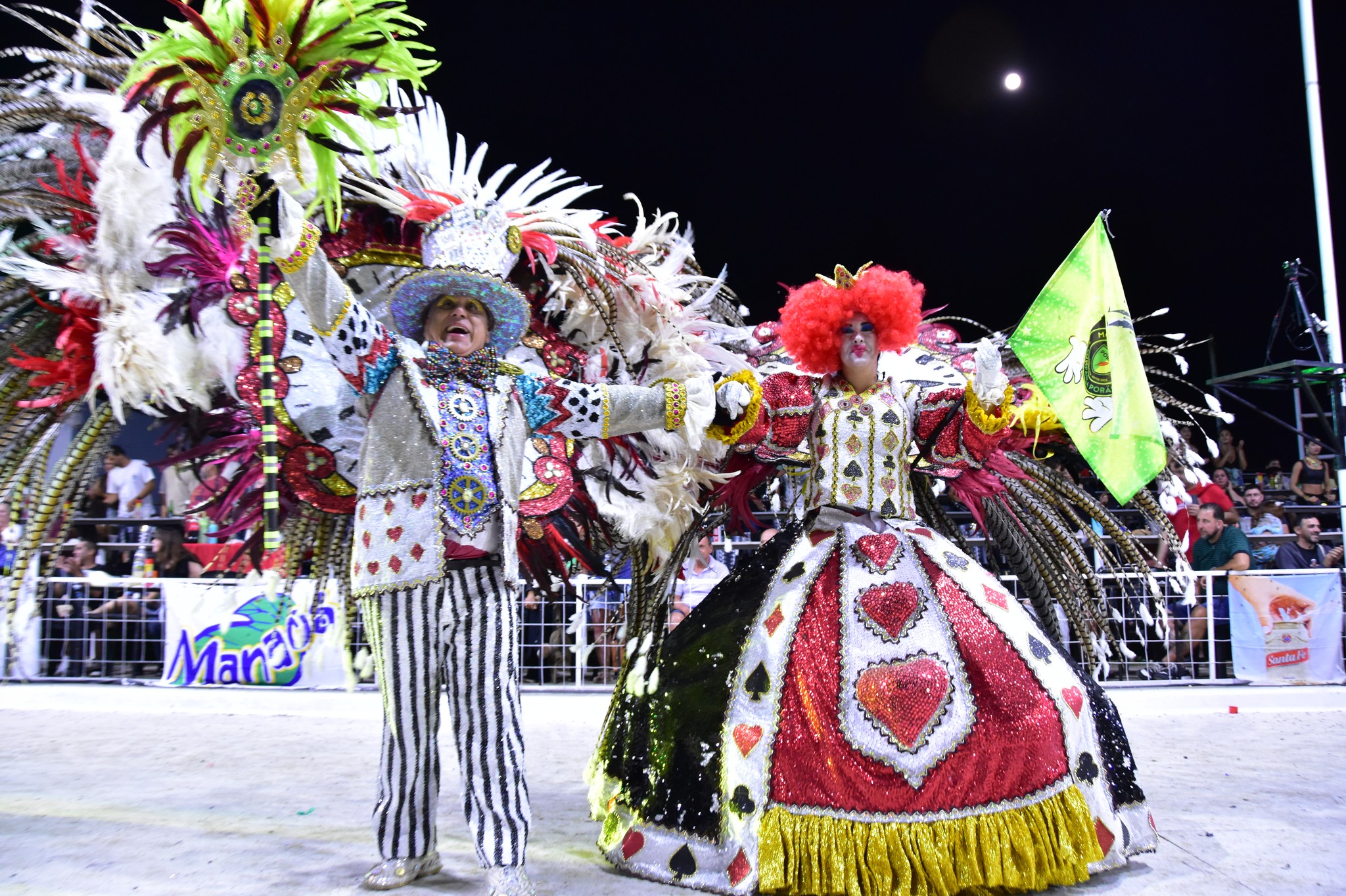 Santa Elena vivió una tercera noche a pura pasión por el carnaval