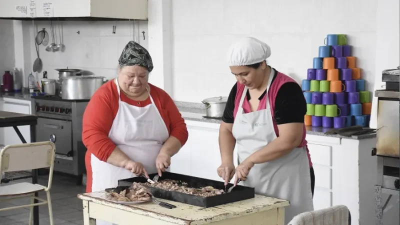 La provincia aumentó en un 20% las partidas destinadas a comedores escolares