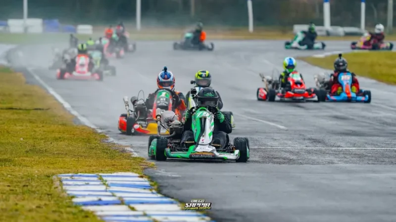 El Karting Entrerriano dio espectáculo bajo la lluvia en Villaguay