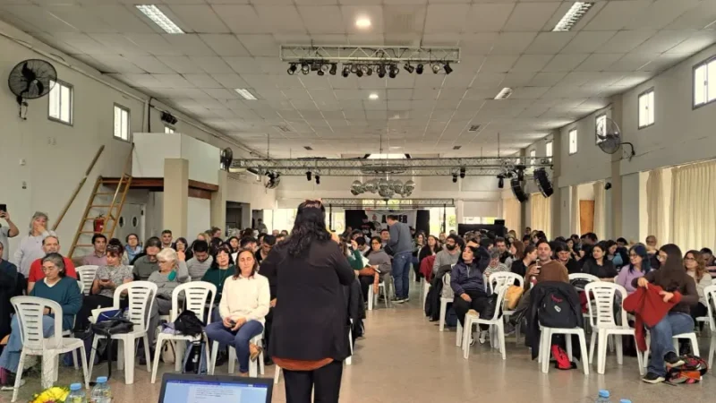 El Congreso de AGMER facultó a su conducción a intensificar las protestas por salarios y condiciones laborales
