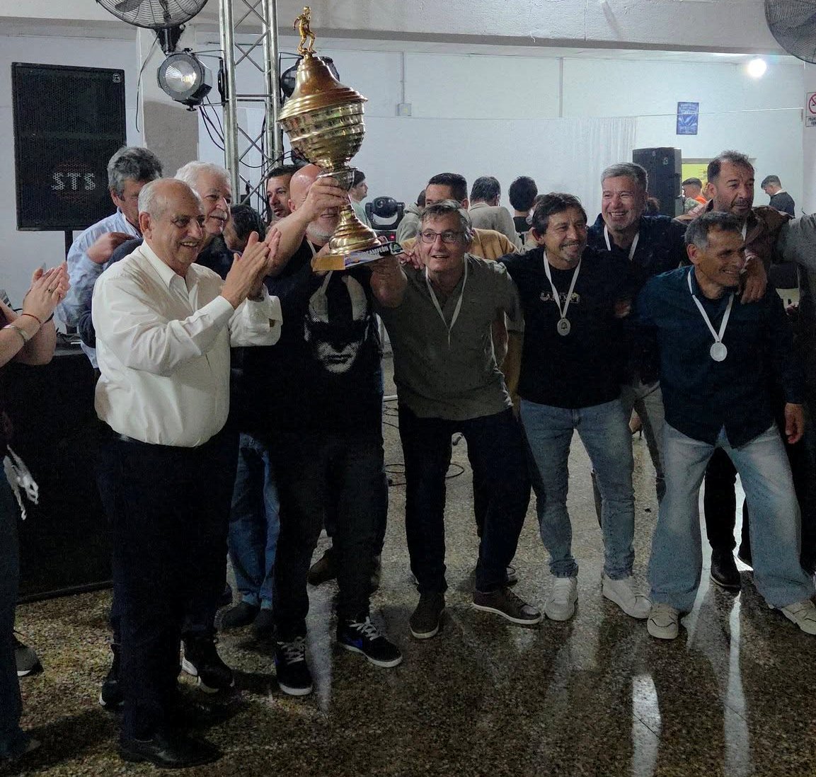 Cena y gala de premiación del 3° Encuentro Internacional de Fútbol Senior +50 – “Copa Ciudad de Santa Elena”.