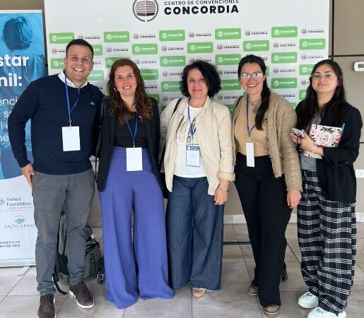 La Paz presente en el Congreso Nacional de Educación.
